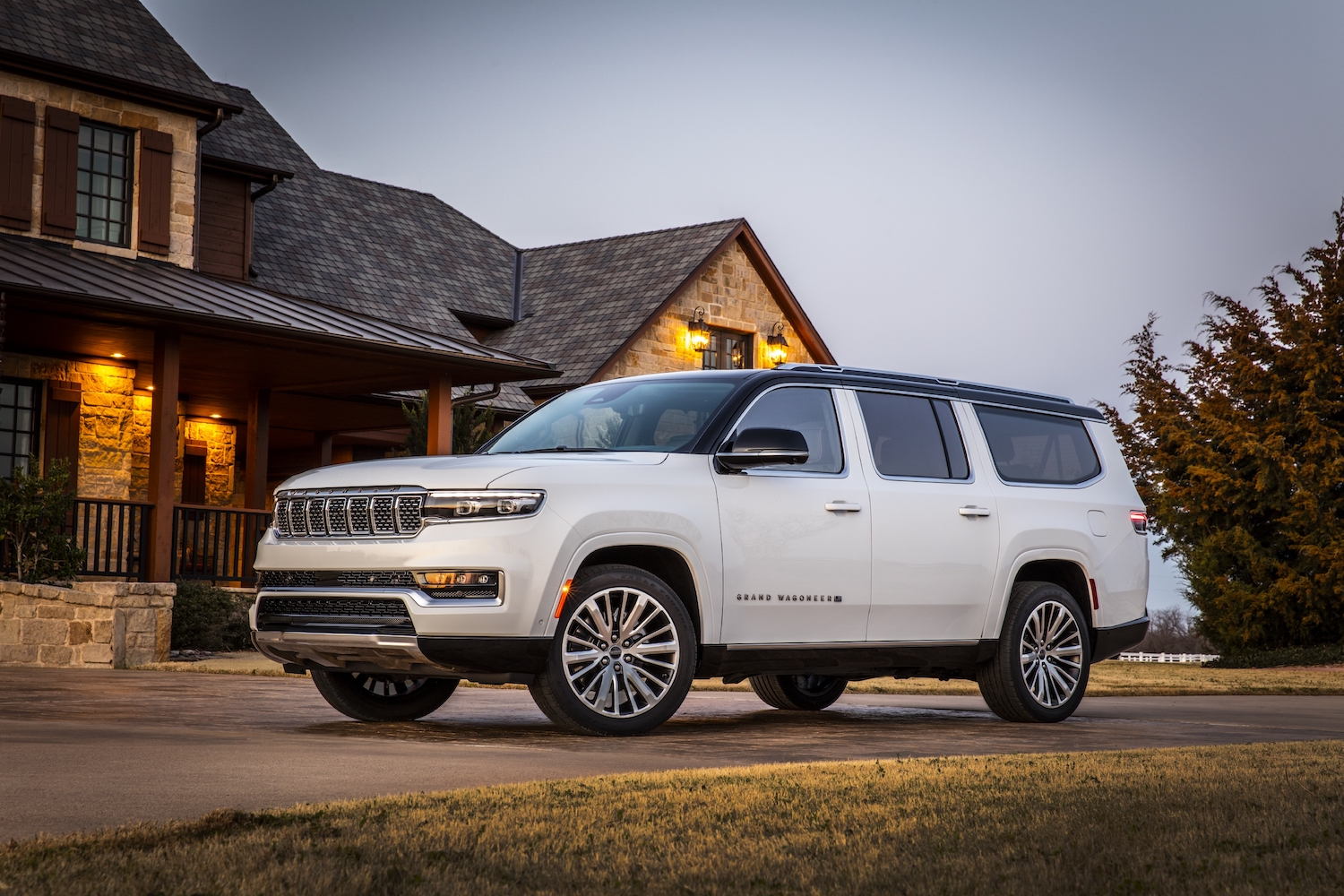 Jeep passe les prix à la tronçonneuse jusqu’en 2027